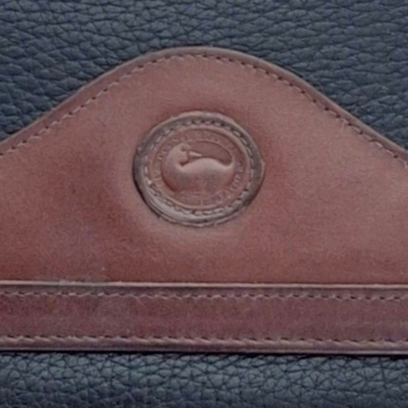 Dooney & Bourke Vintage Black and Brown Pebble Leather Wallet Preppy Classic 80s - Picture 5 of 7